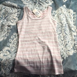 A cute tank top imported from Greece 🌊